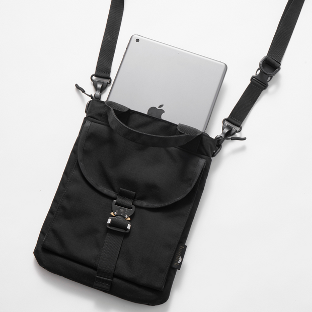 iPad 11inch/Tablet Bag w/Cobra/BJGM23AX005